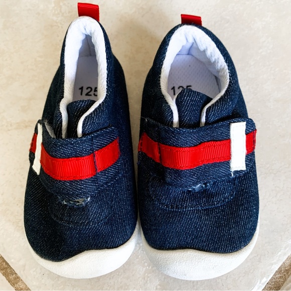 Unknown • Slip-On Shoes - Picture 1 of 4